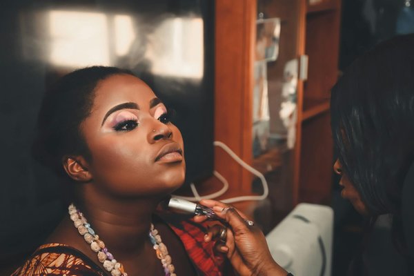 Comment Accessoiriser Vos Tenues pour un Effet Wow